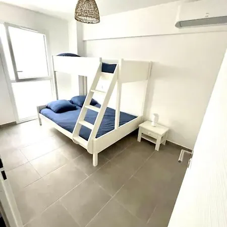 8 Personnes Bord De Climatisee Villa *